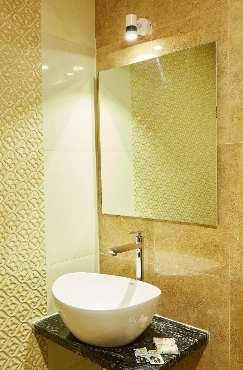 Hotel Alibaba Mumbai  Buitenkant foto