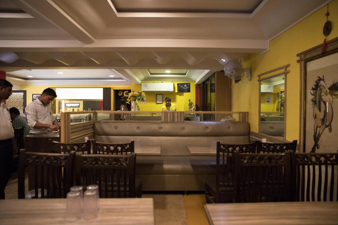 Hotel Alibaba Mumbai  Buitenkant foto