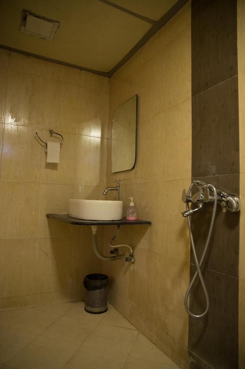 Hotel Alibaba Mumbai  Buitenkant foto